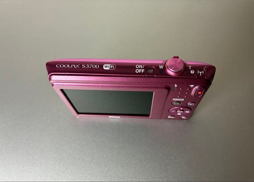 Compact Digital Cameras Nikon Coolpix S3700