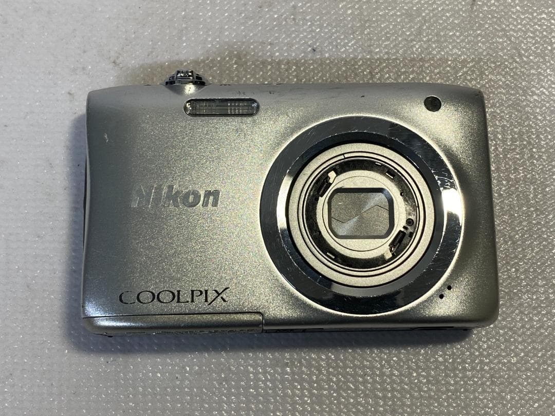 Compact Digital Camera Nikon A100#420