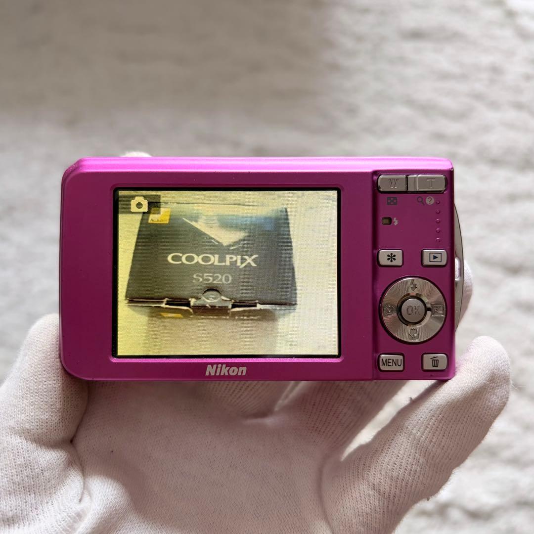 Nikon Compact Digital Cameras Coolpix S520 Pink