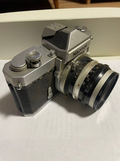 Nikon Slr Camera (Film) Nikomat