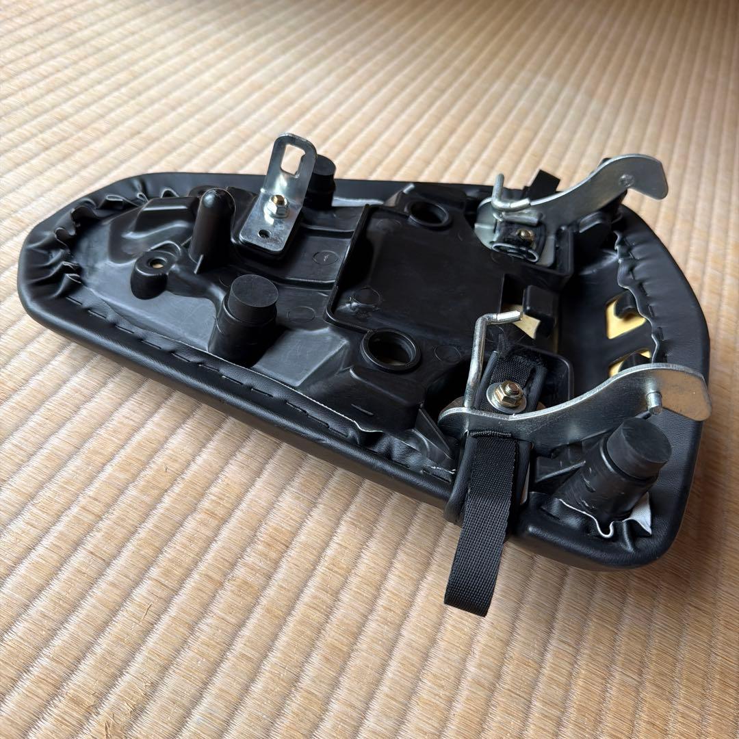 Seats Yzf R25