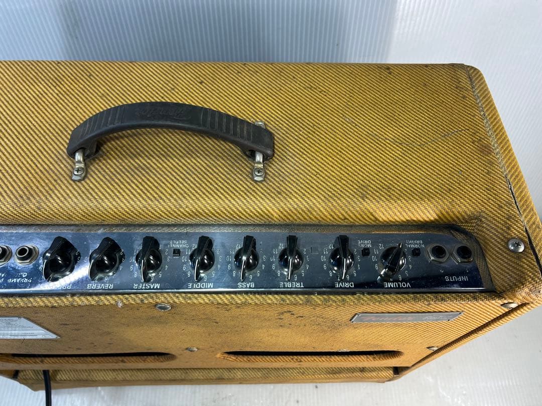 Fender Guitar Amplifiers Deluxe Roland Fs-2