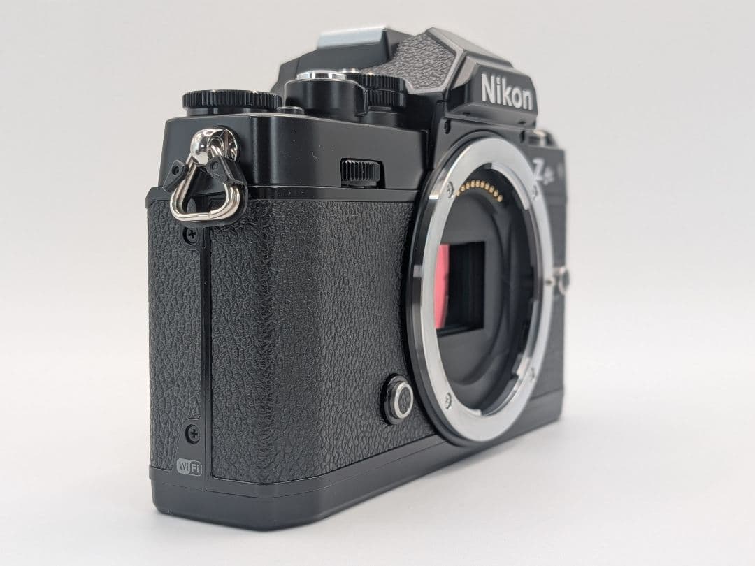 Nikon Mirrorless Interchangeable Lips 750 Z Fc F2.8 Se