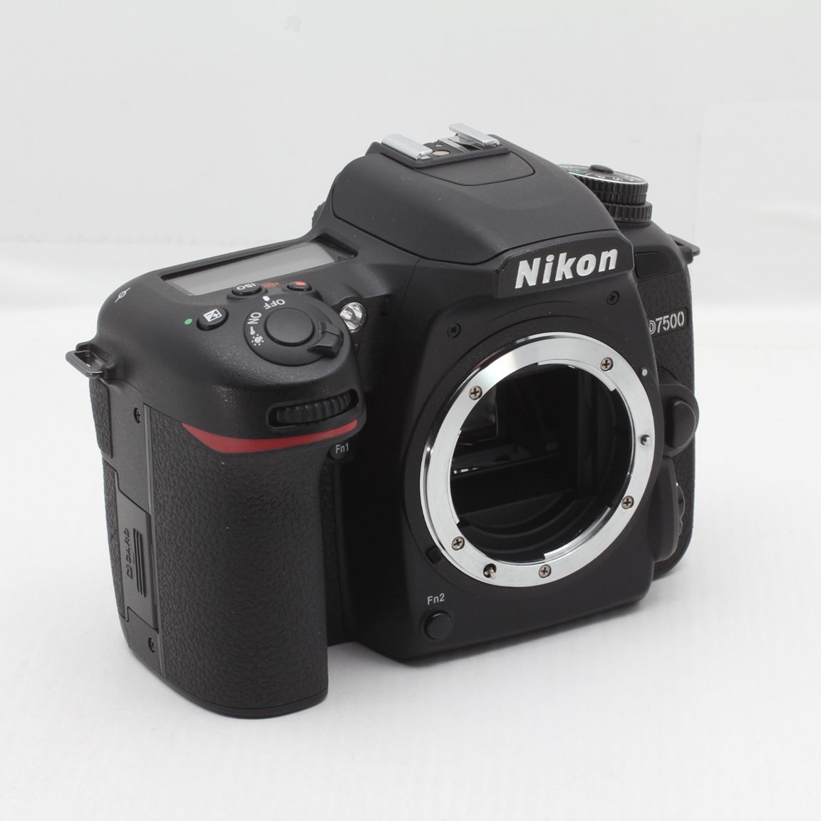 Nikon Digital Slr D7500 Js129-01198