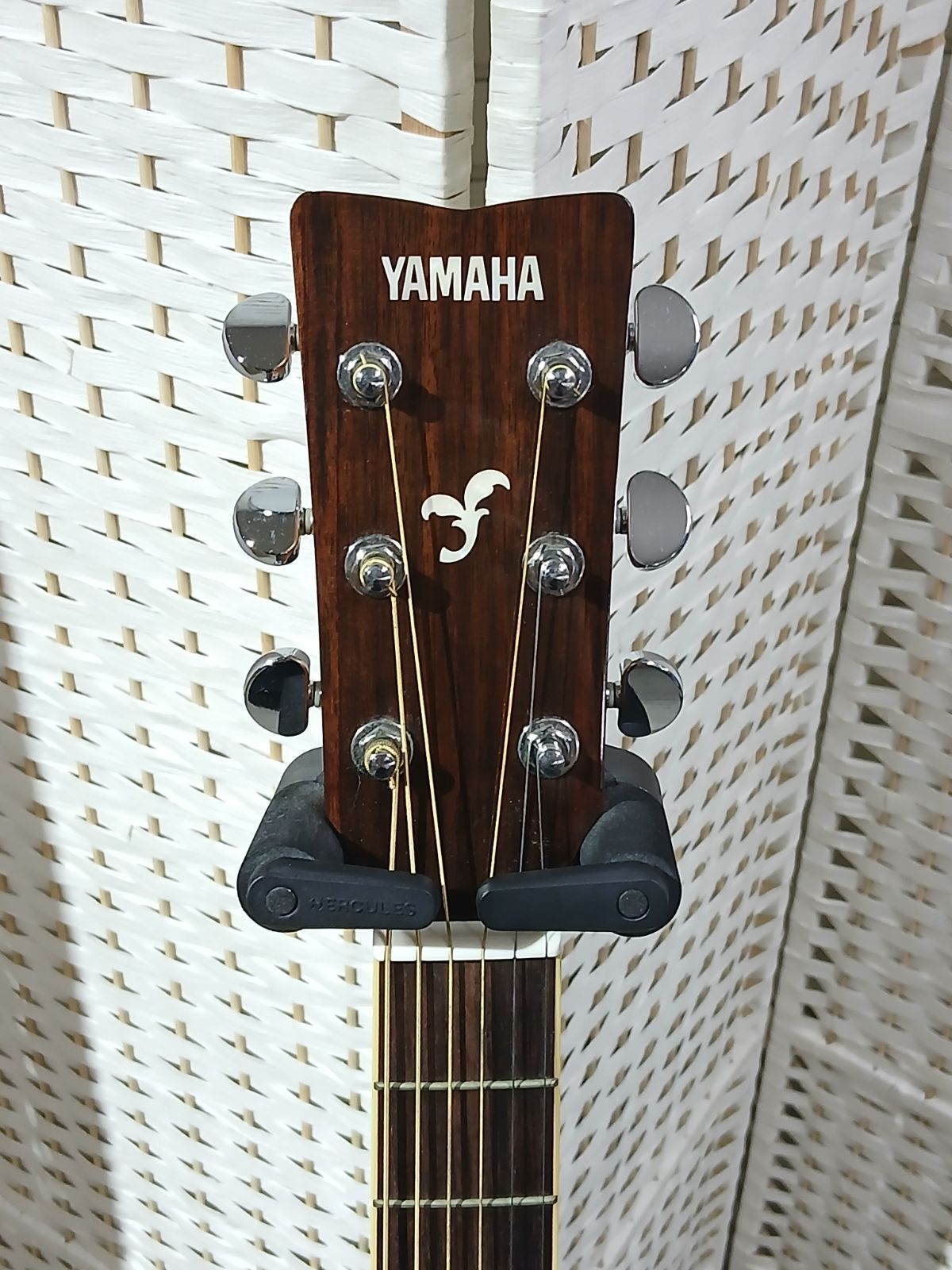 Yamaha Acoustic Guitar Fg720S