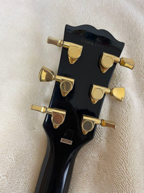 Electric Guitars Mavis