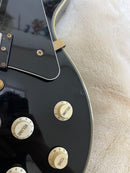 Electric Guitars Mavis