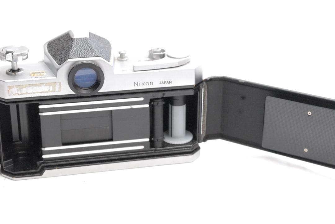 Nikomat Slr Cameras (Film) /Nikkor S 1:1.1.4 F=50Mm
