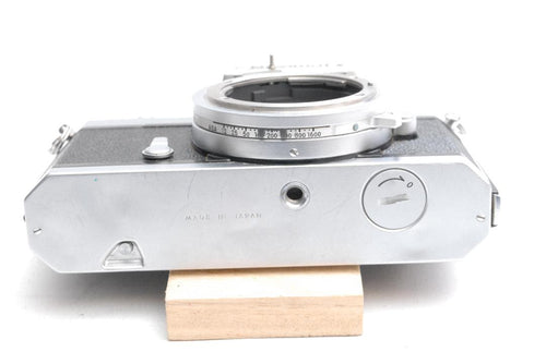 Nikomat Slr Cameras (Film) /Nikkor S 1:1.1.4 F=50Mm