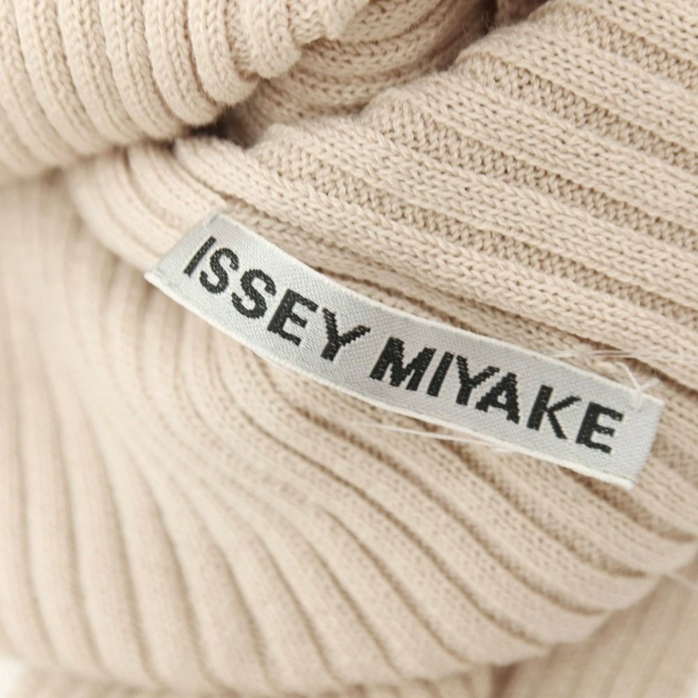 Issey Miyake No Sleeve 2026 L