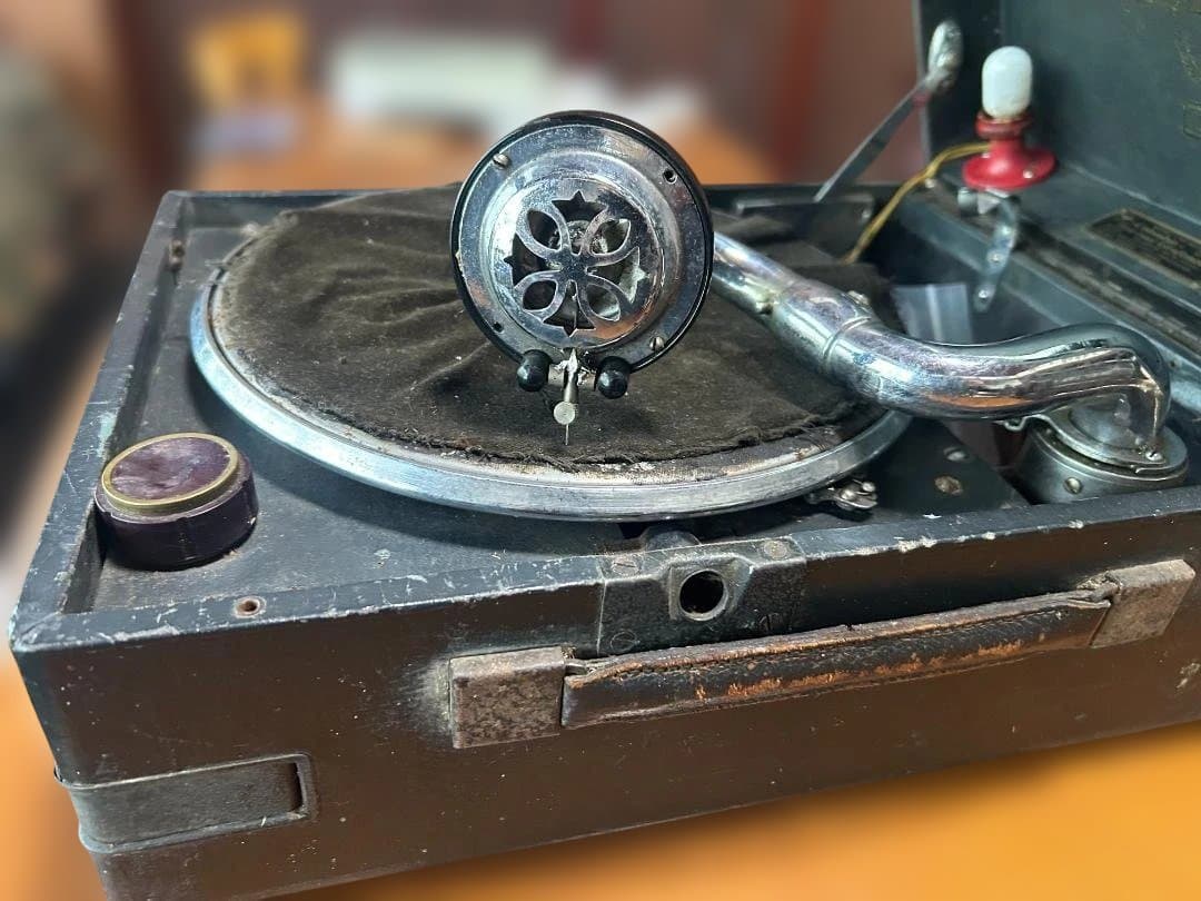 Columbia Record Players (Turntables) Viva-Tonal Grafonola