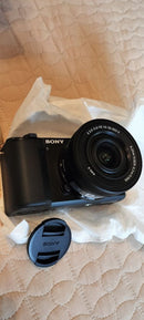 Sony Mirrorless Interchangeable Lips Vlogcam Zv-E10X B