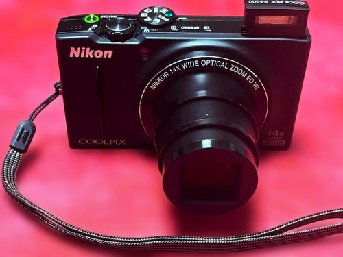 Nikon Compact Digital Camera Coolpix S8200