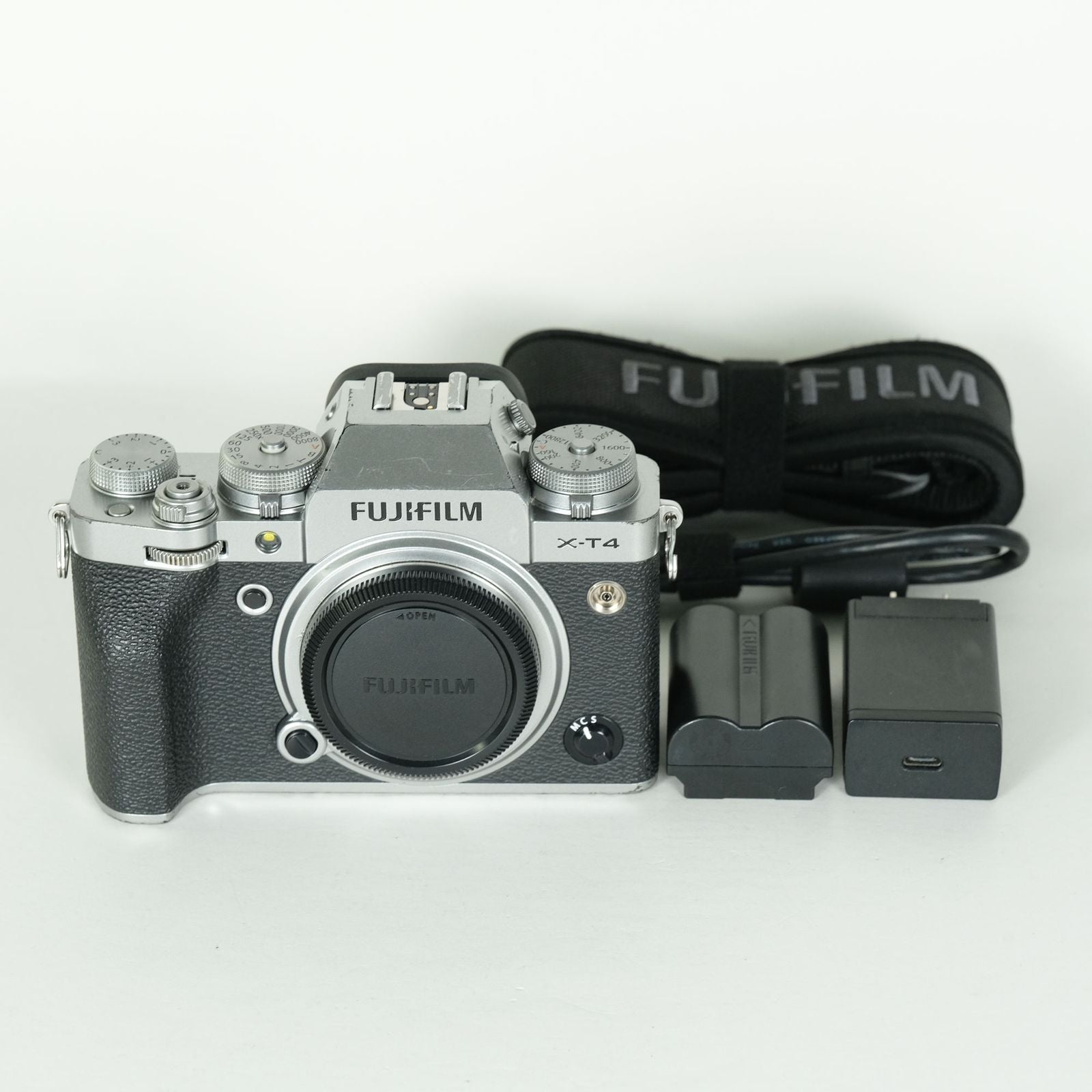 Fujifilm Mirrorless Interchangeable Lips 370 X-T4 X
