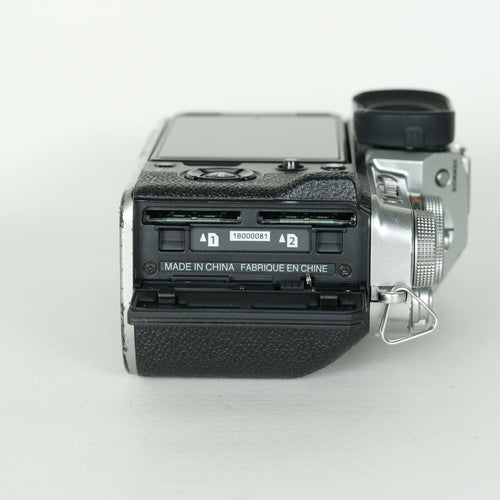 Fujifilm Mirrorless Interchangeable Lips 370 X-T4 X