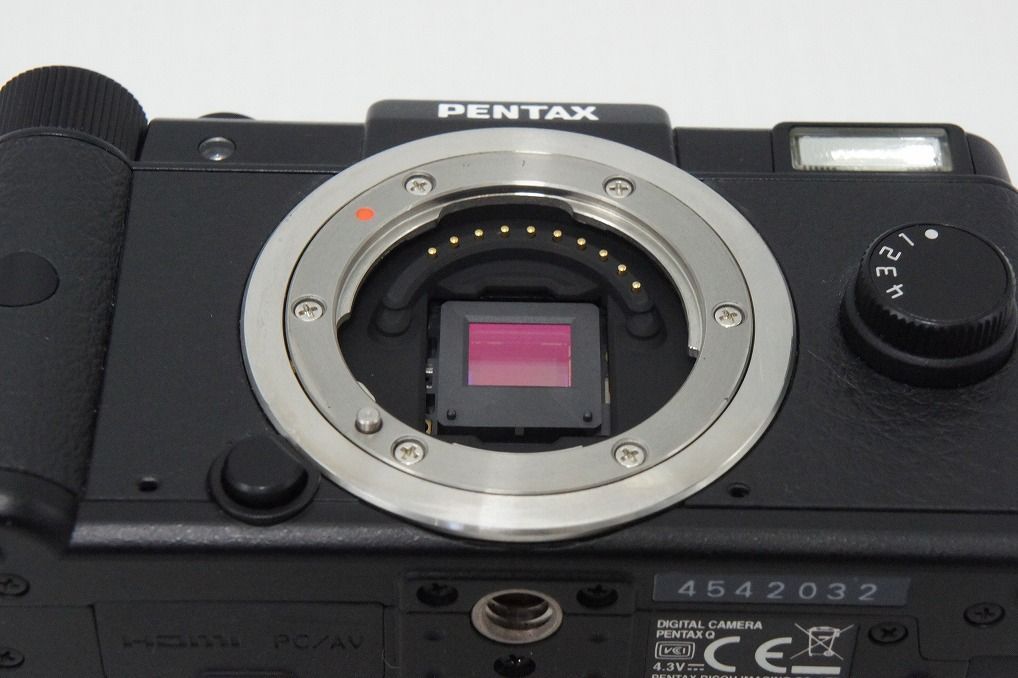 Pentax Mirrorless Interchangeable Lips Q 02 Standard Zoom (Smc 5-15Mm F2.8-4.5