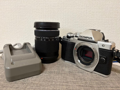 Olympus Mirrorless Interchangeable Lens Cameras E-M10Markii