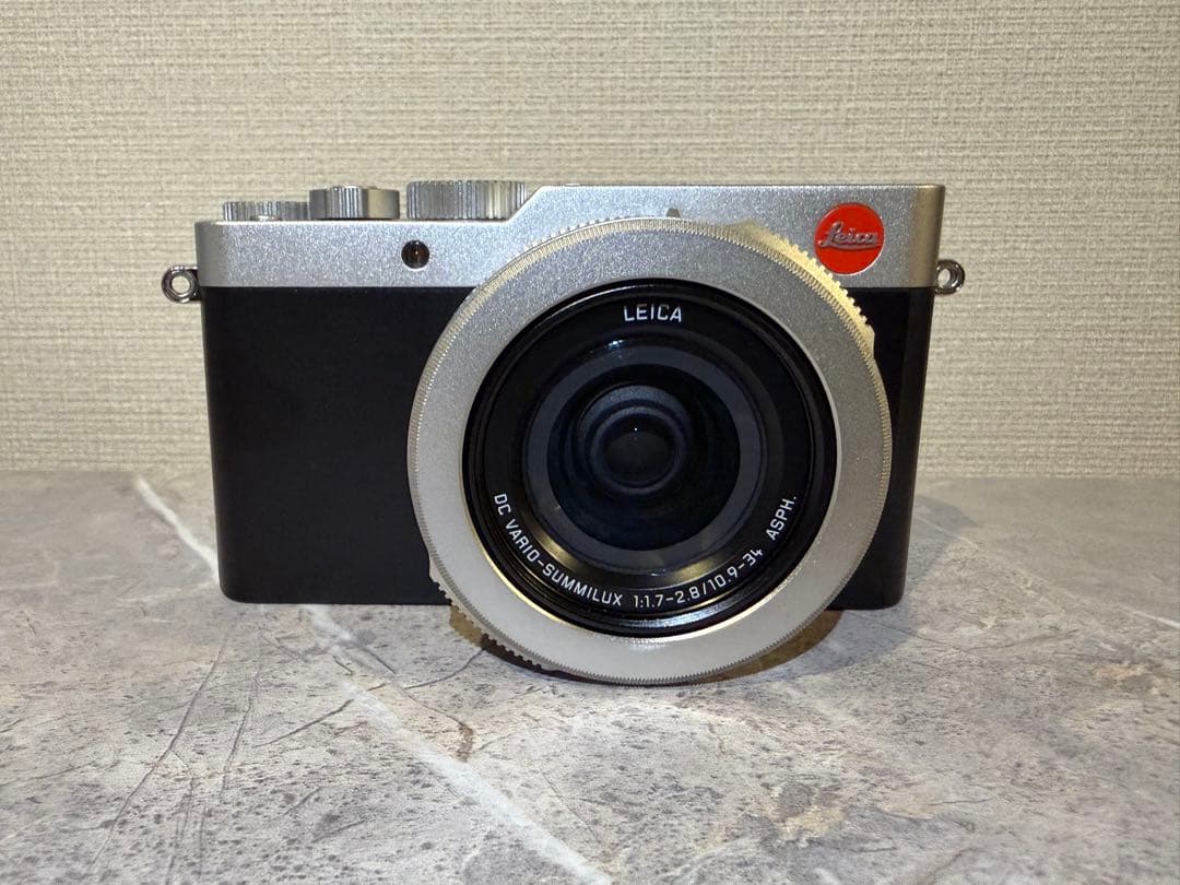 Leica Compact Digital Camera D-Lux 7