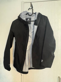New Balance Outerwear Windbreakers S