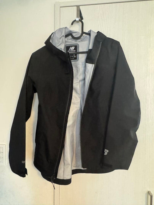 New Balance Outerwear Windbreakers S