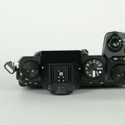 Fujifilm Mirrorless Interchangeable Lips 24,910 X-S20 X