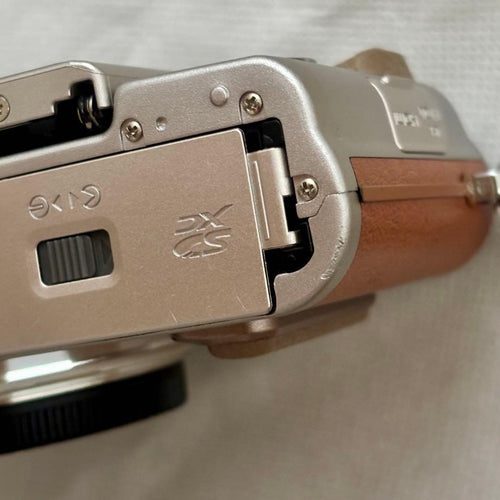 Olympus Mirrorless Interchangeable Lens Cameras Pen E-Pl8