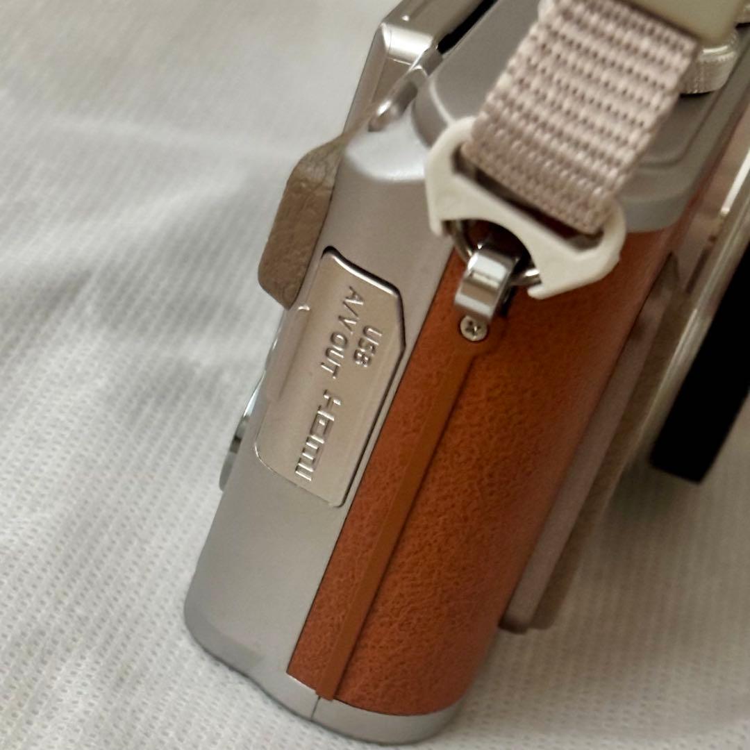Olympus Mirrorless Interchangeable Lens Cameras Pen E-Pl8