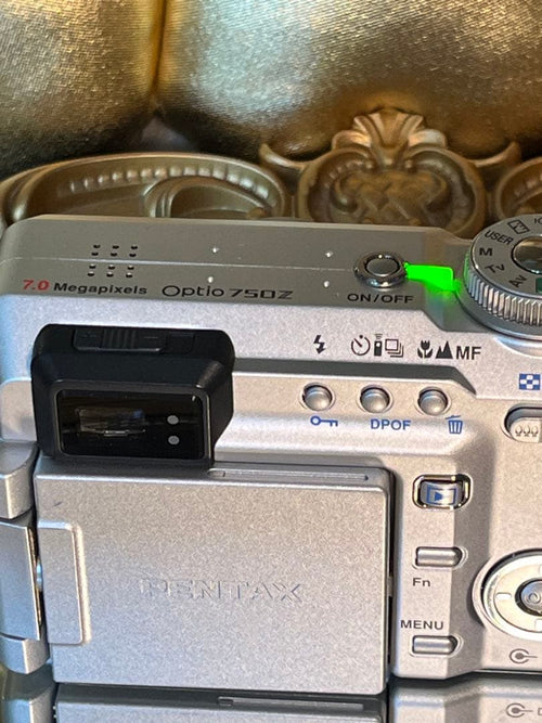 Pentax Compact Digital Camera Optio 750Z 2