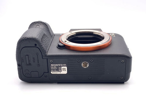 Mirrorless Interchangeable Lips 7Ii [Ilce-7M2]