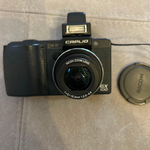 Ricoh Compact Digital Camera Caplio Gx100 Vf-1