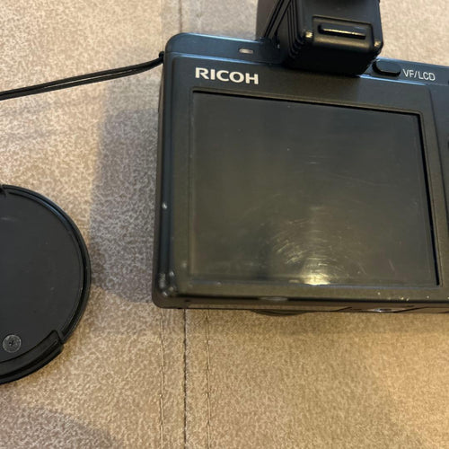 Ricoh Compact Digital Camera Caplio Gx100 Vf-1