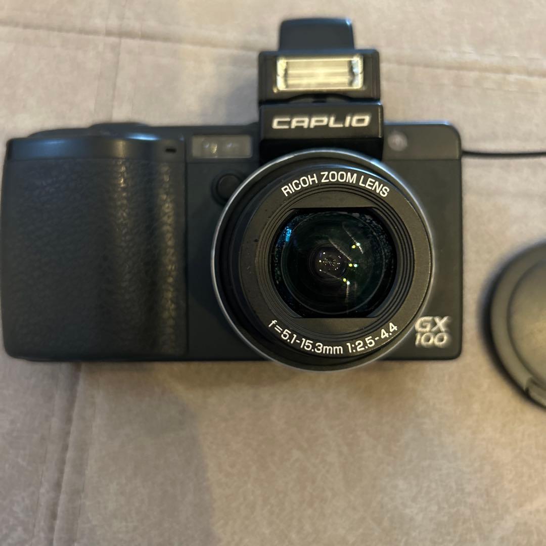 Ricoh Compact Digital Camera Caplio Gx100 Vf-1