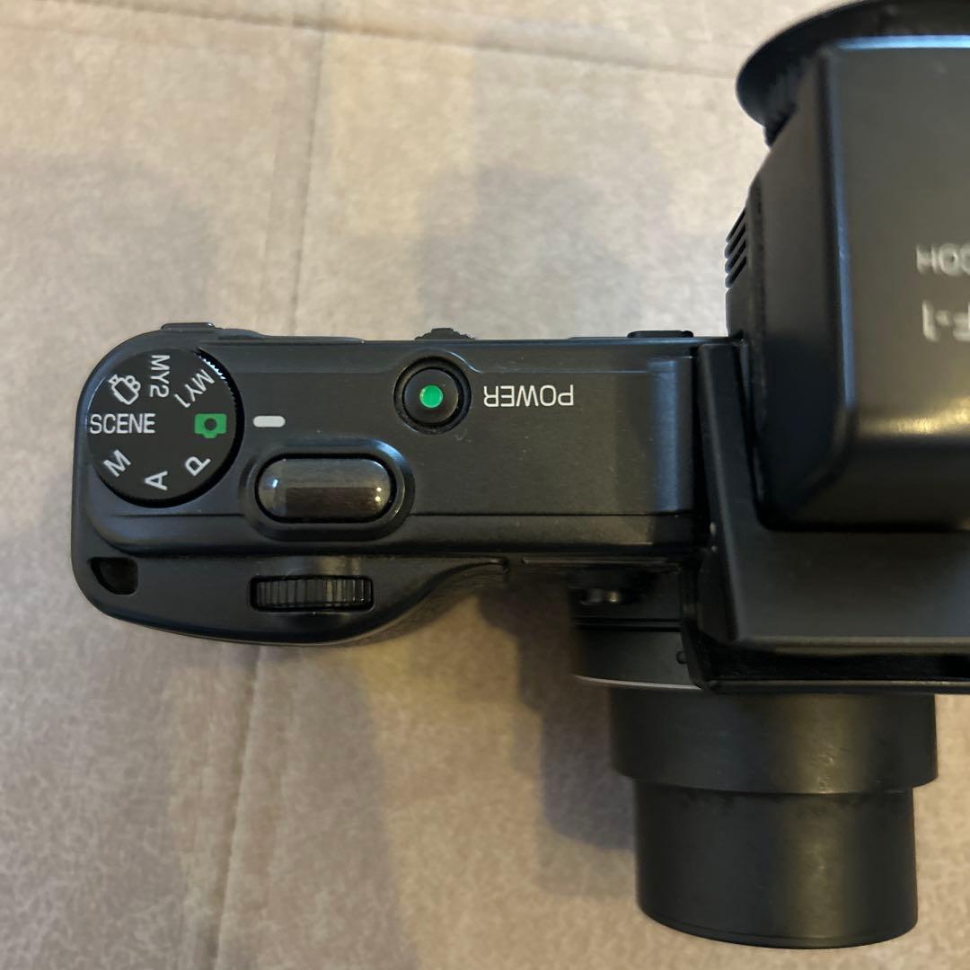 Ricoh Compact Digital Camera Caplio Gx100 Vf-1