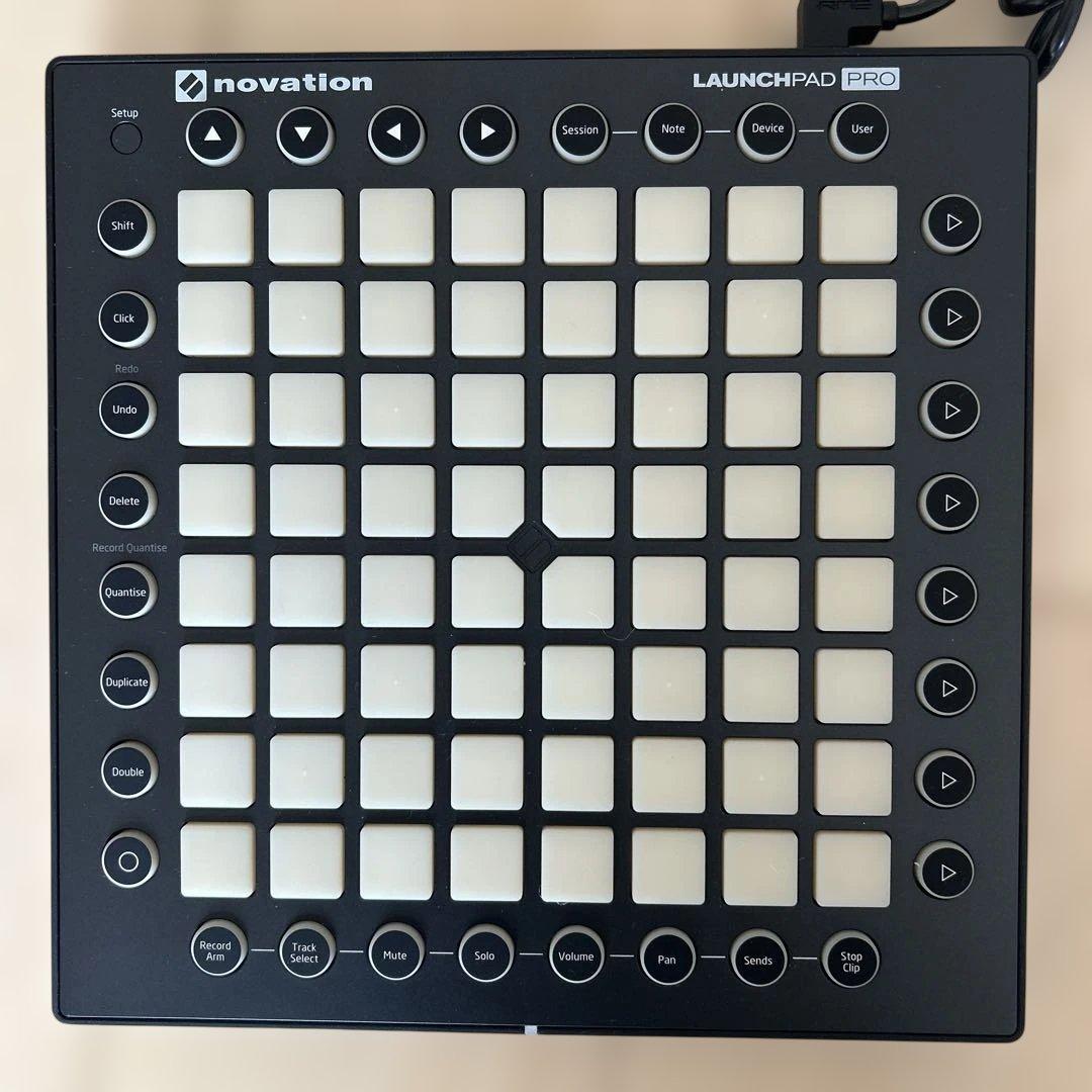 Midi Keyboards Pads Novation Launchpad Pro