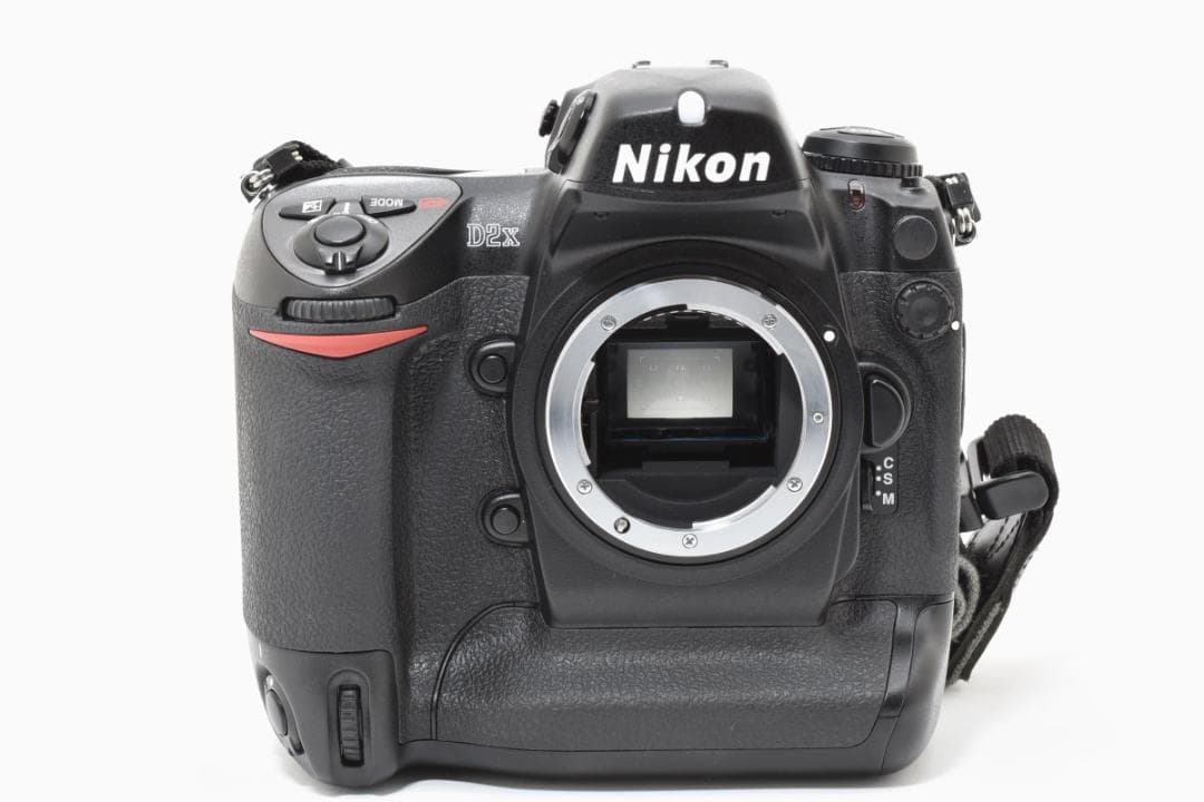 Digital Slr 1,565 Nikon D2X #21924