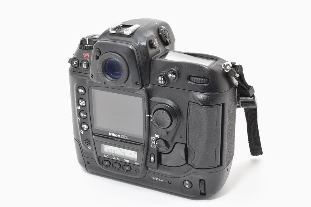 Digital Slr 1,565 Nikon D2X #21924