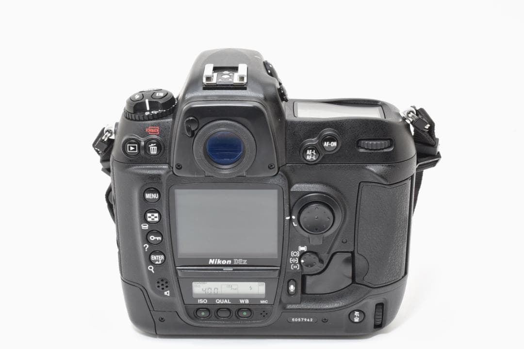 Digital Slr 1,565 Nikon D2X #21924
