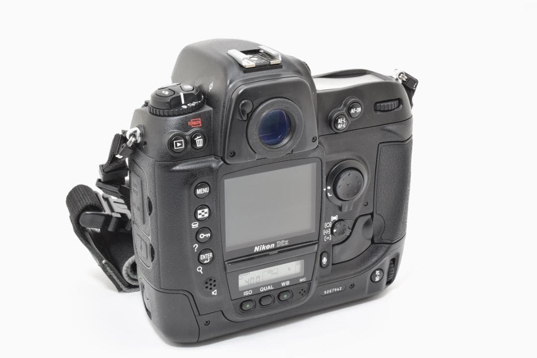 Digital Slr 1,565 Nikon D2X #21924