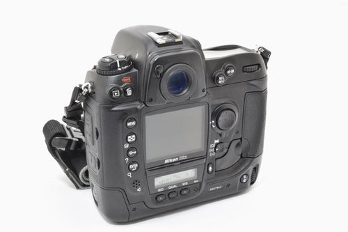Digital Slr 1,565 Nikon D2X #21924