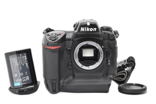 Digital Slr 1,565 Nikon D2X #21924