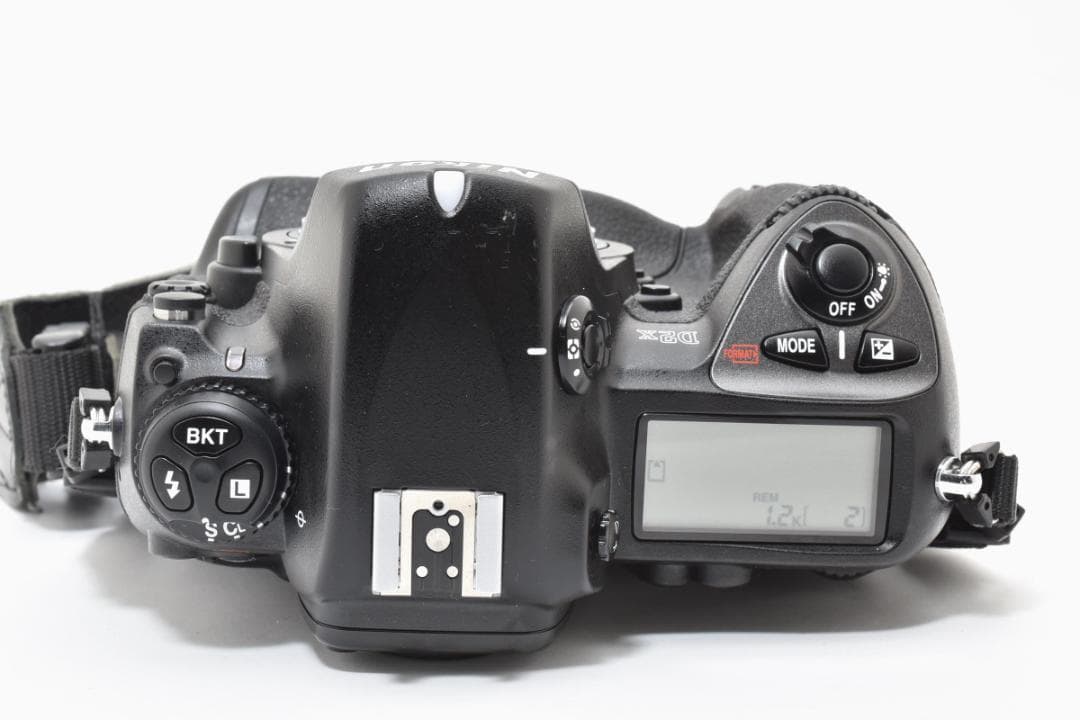 Digital Slr 1,565 Nikon D2X #21924