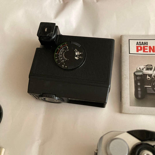 Slr Cameras (Film) Pentax Me Smc -M1:3.5