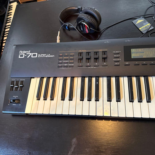 Roland Others D-70 76