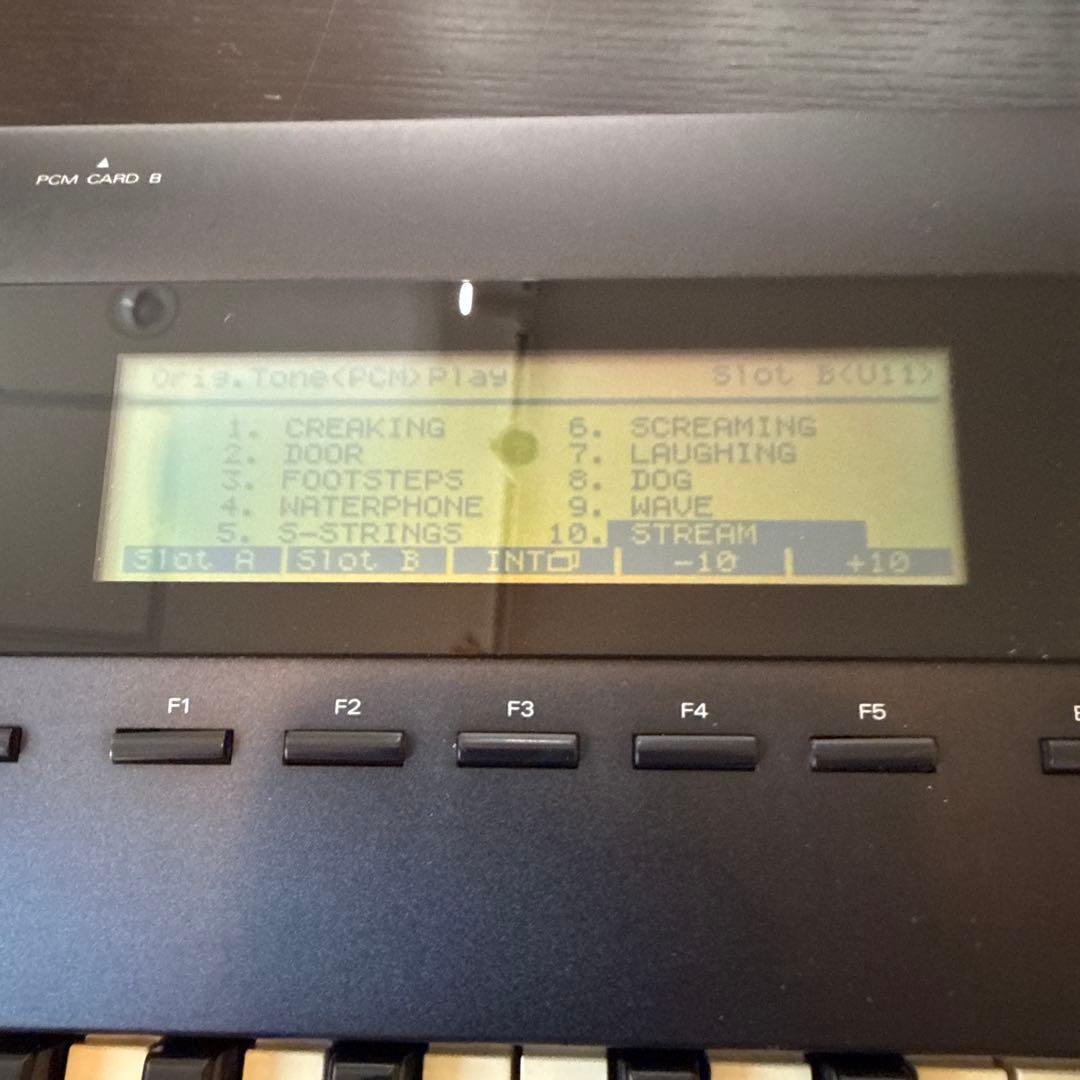 Roland Others D-70 76