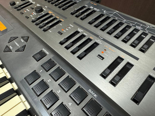Roland Analog Synthesizer Jd-800