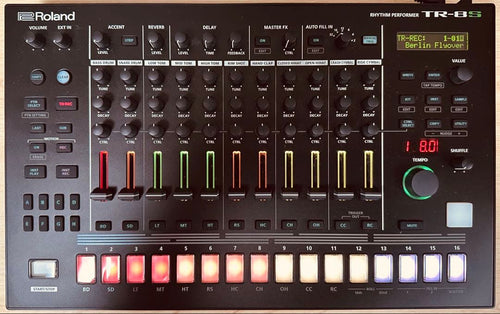 Roland Rhythm Machines Tr-8S