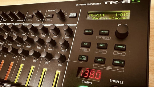 Roland Rhythm Machines Tr-8S