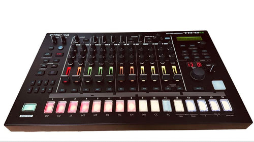 Roland Rhythm Machines Tr-8S