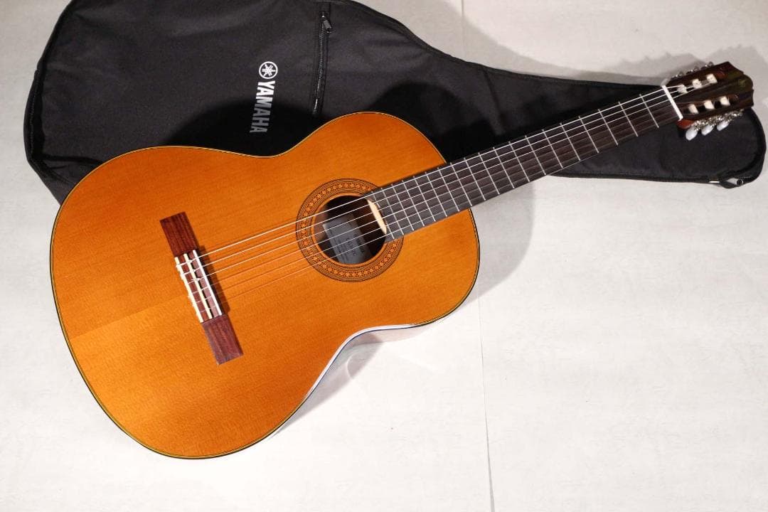 Yamaha Classical Guitars Cg142C