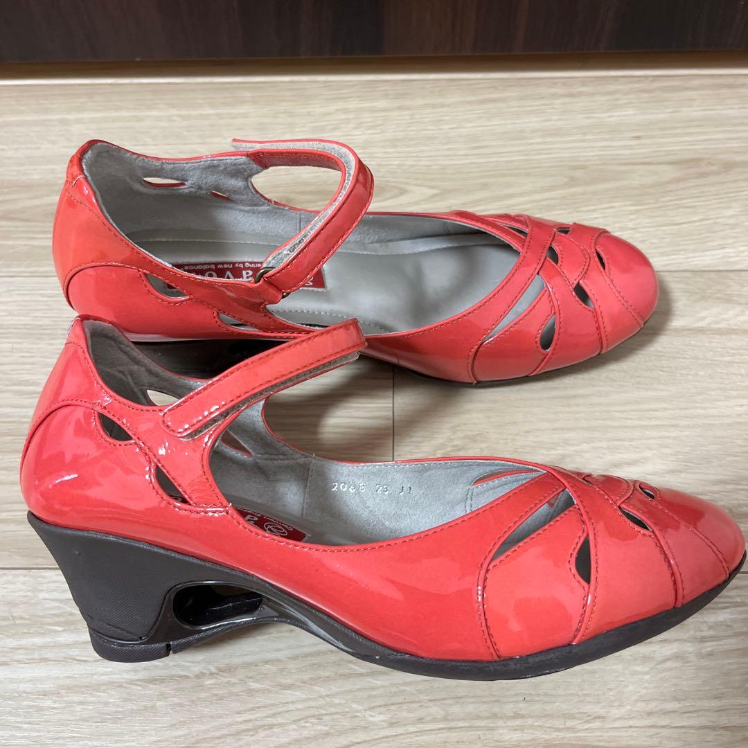 Aravon High Heels Pumps